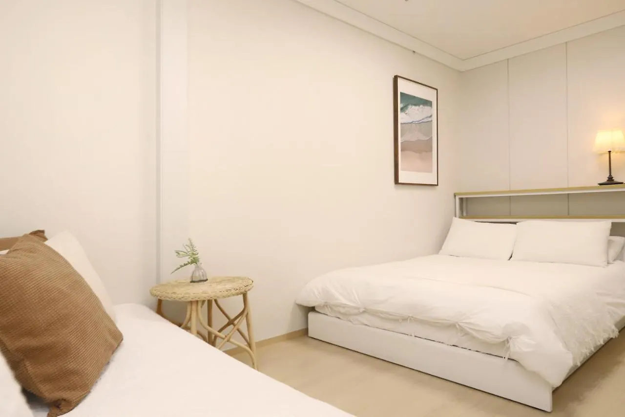 Apartment The Share Myeongdong Seoul
