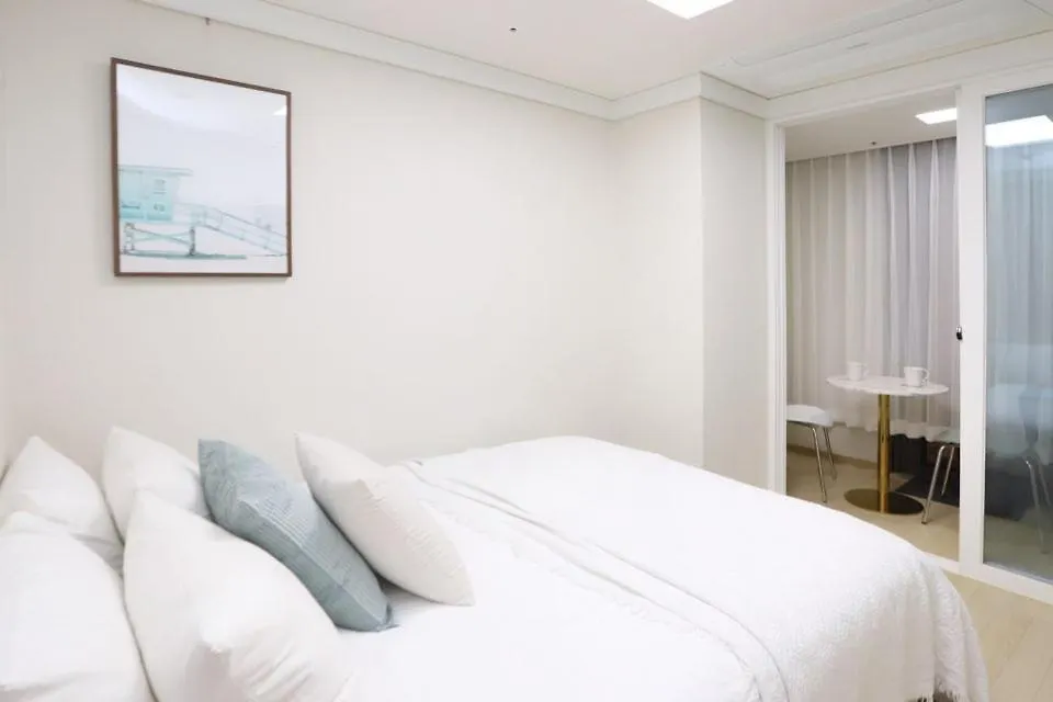 Apartment The Share Myeongdong Seoul