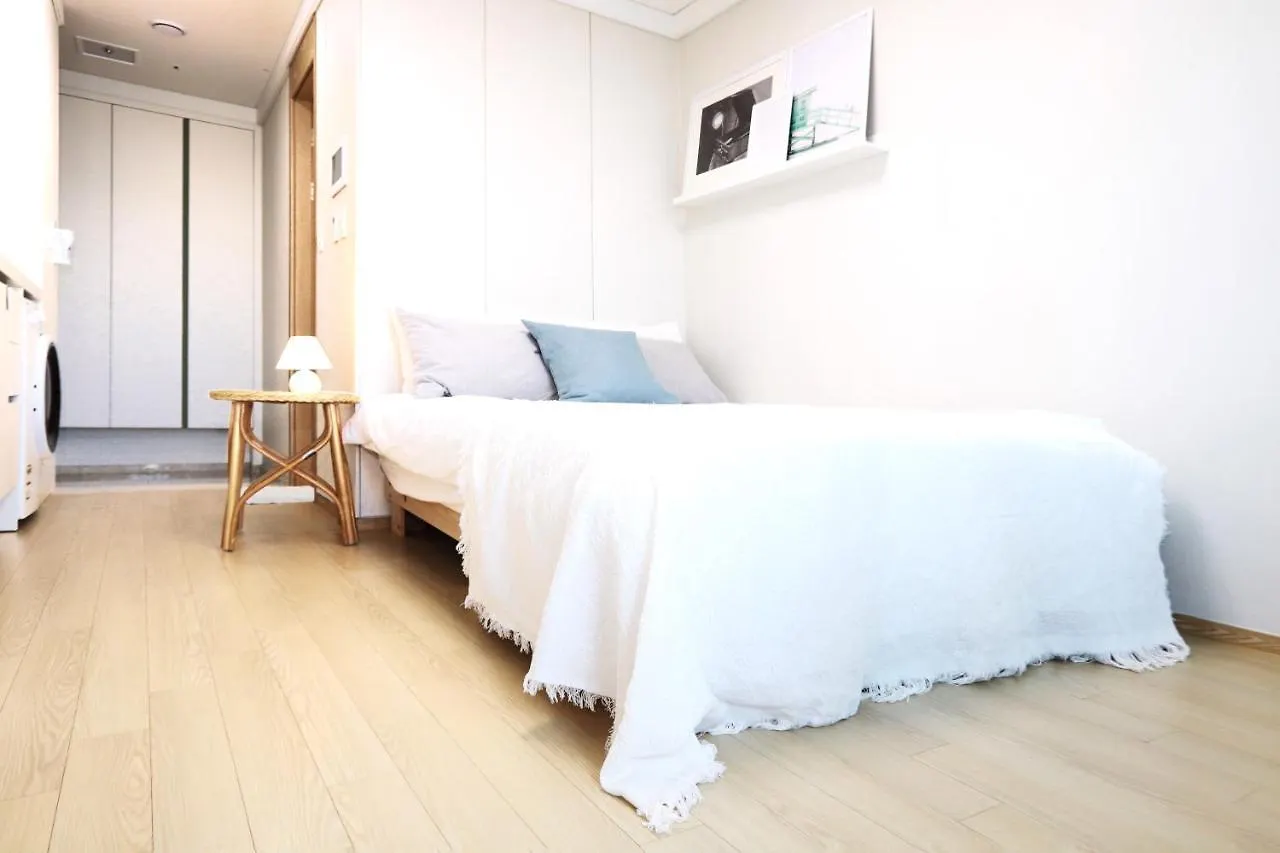 Apartment The Share Myeongdong Seoul 0*,