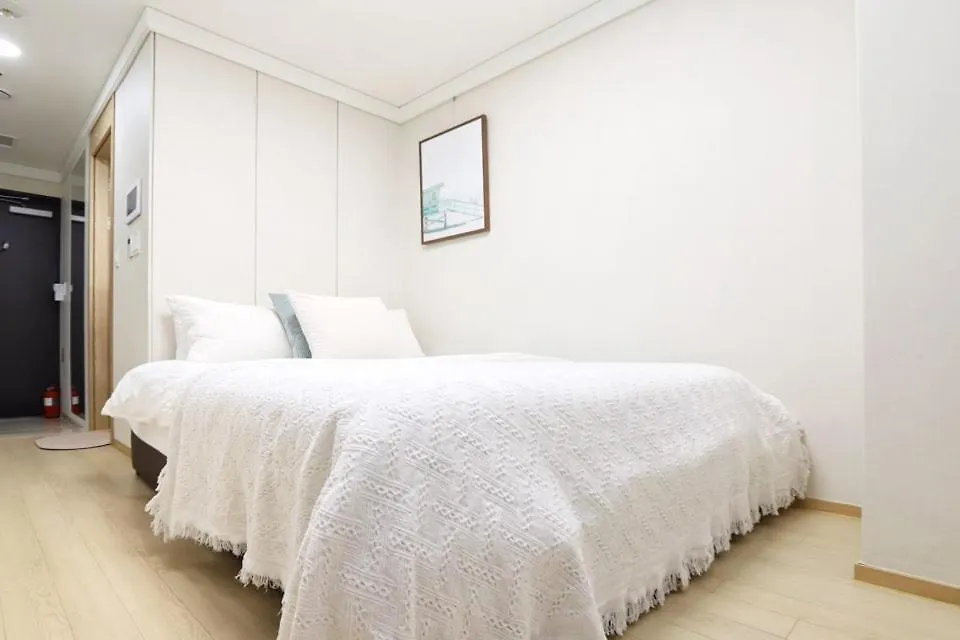 Apartment The Share Myeongdong Seoul 0*,